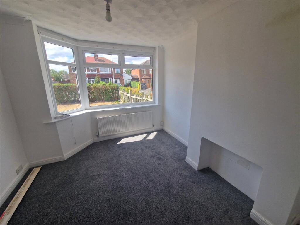 House in Stoke-on-Trent - View 2