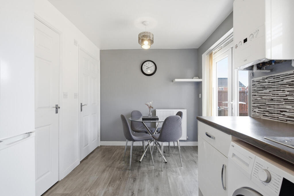 Crag Hill Crescent, Parson Green, Sheffield photo 4