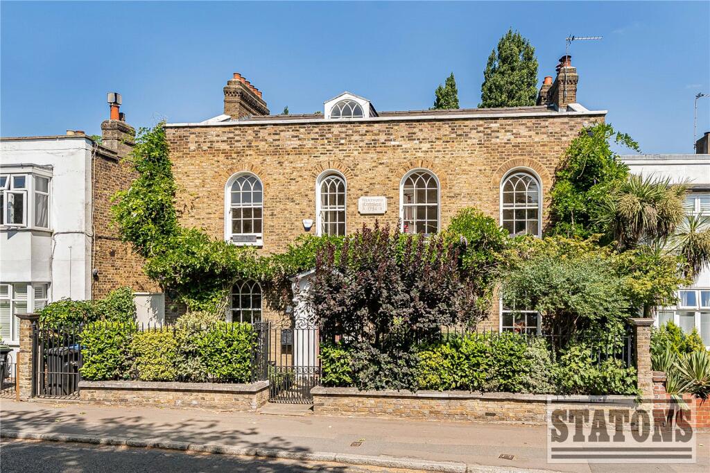 Main image of property: Chase Side, Enfield, EN2