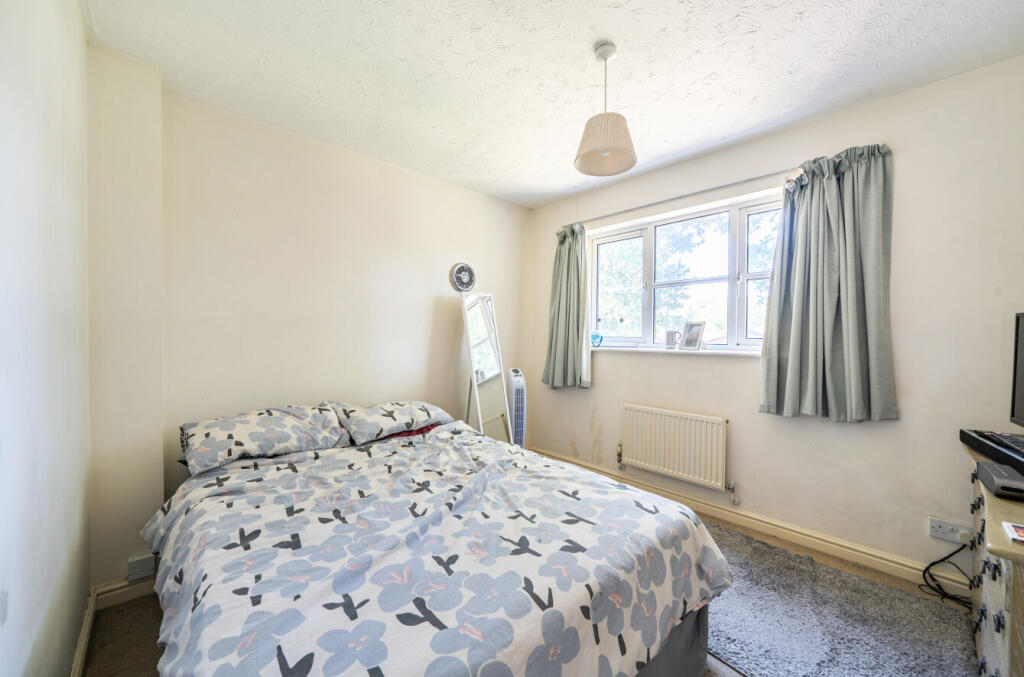 House in Winchester, Nob's Crook, Colden Common - View 5