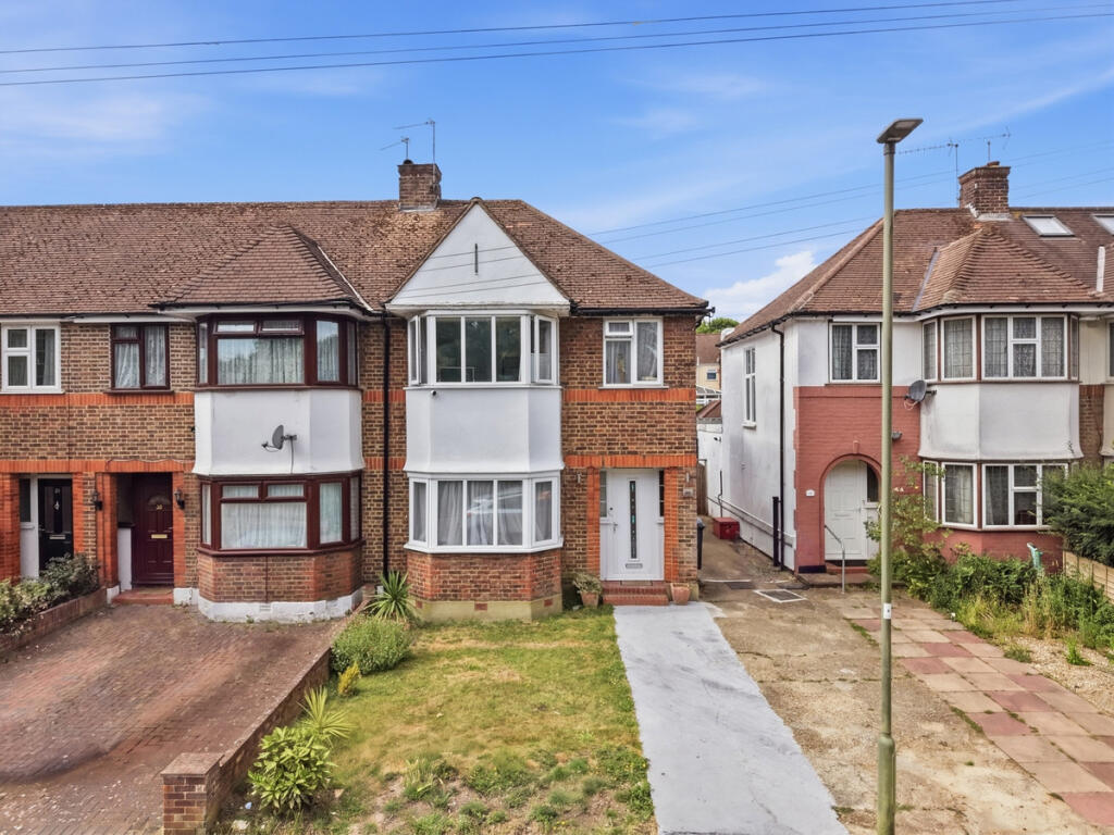 Main image of property: West Walk, Barnet, EN4