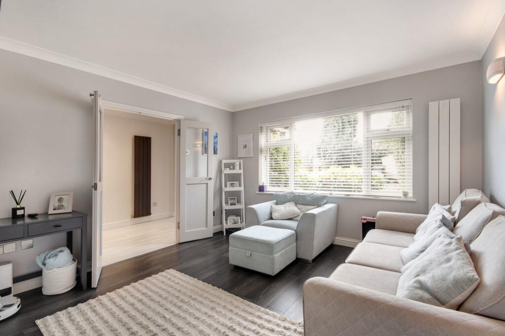 Norwood Lane, Meopham, Gravesend, Kent, DA13 0YB - View 3