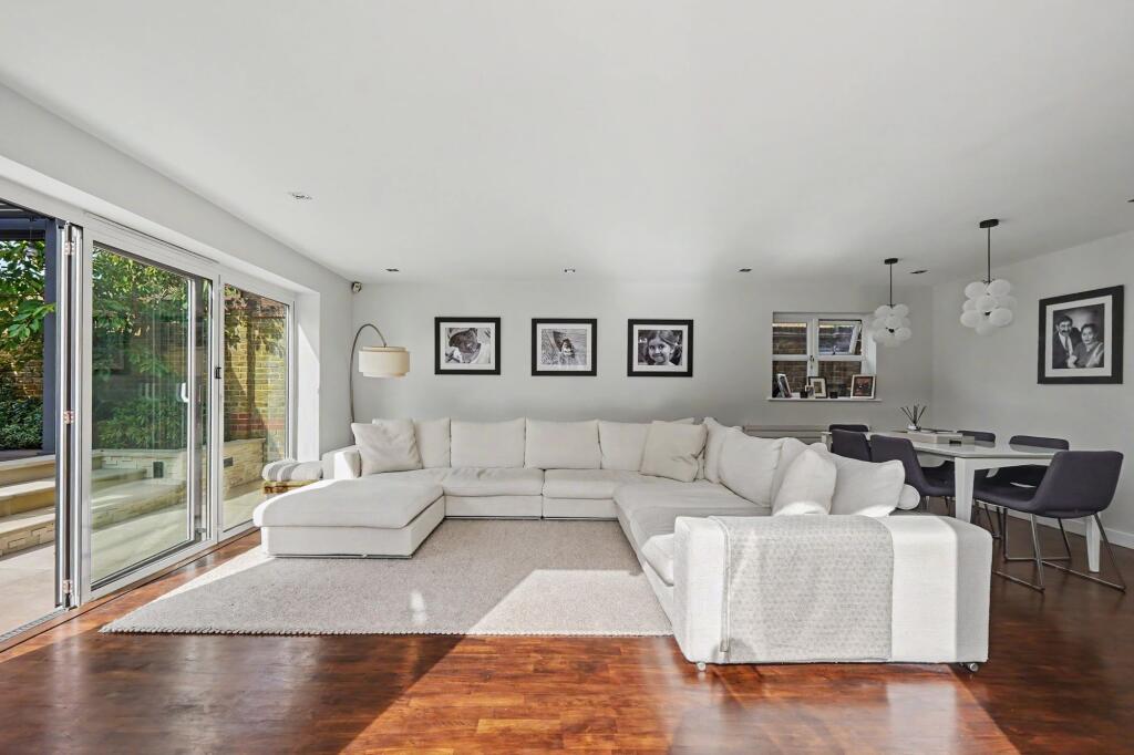 House in Rochester - View 3