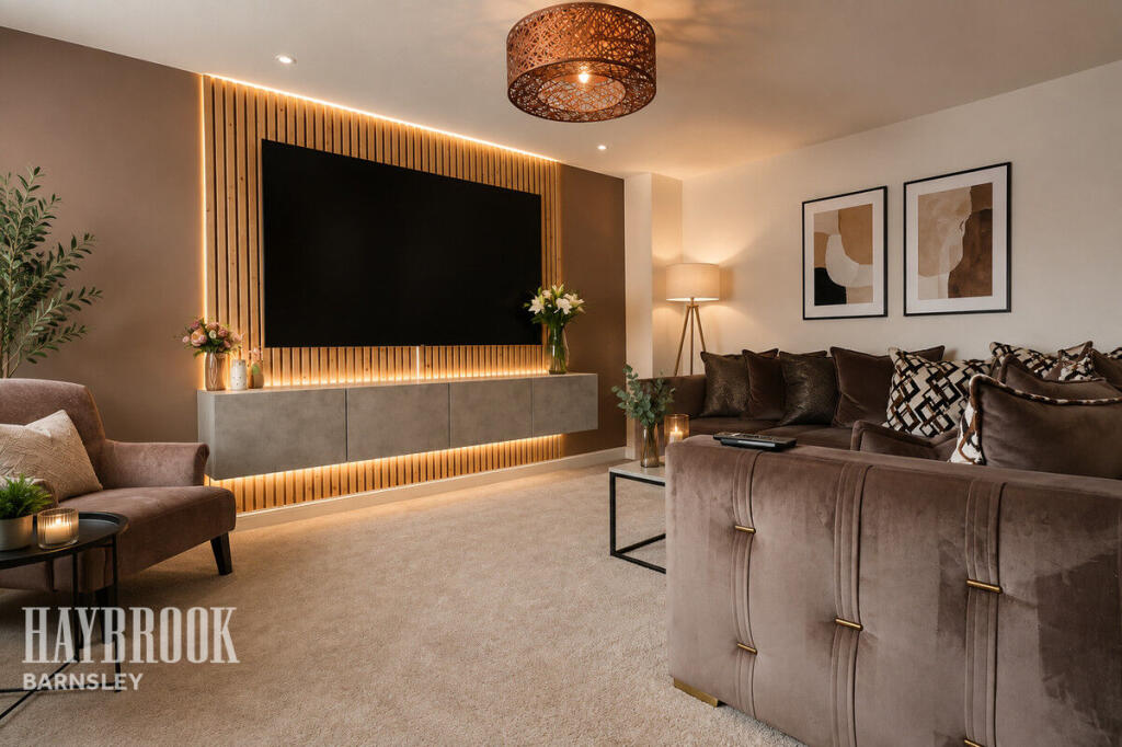 House in Barnsley, Lundwood - View 3