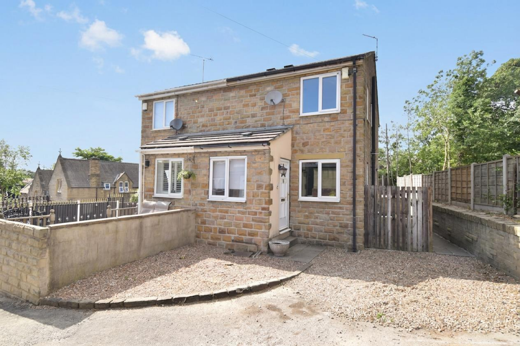 Main image of property: Saville Mews, Lees House Road, Dewsbury, WF12 9BP