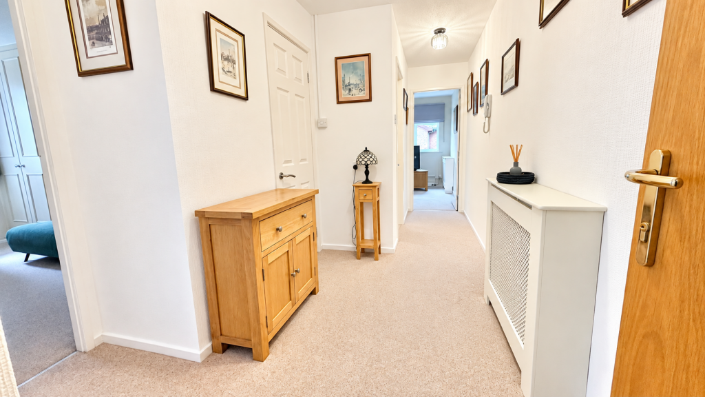 Apartment in Stockport - View 4