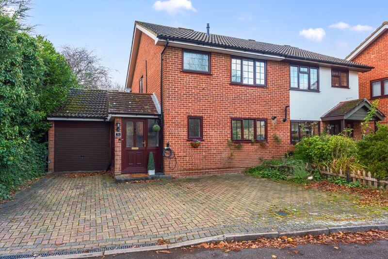 Main image of property: Farm View Drive, Chineham, Basingstoke