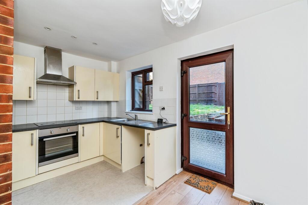 House in Southampton, Shirley Warren - View 5
