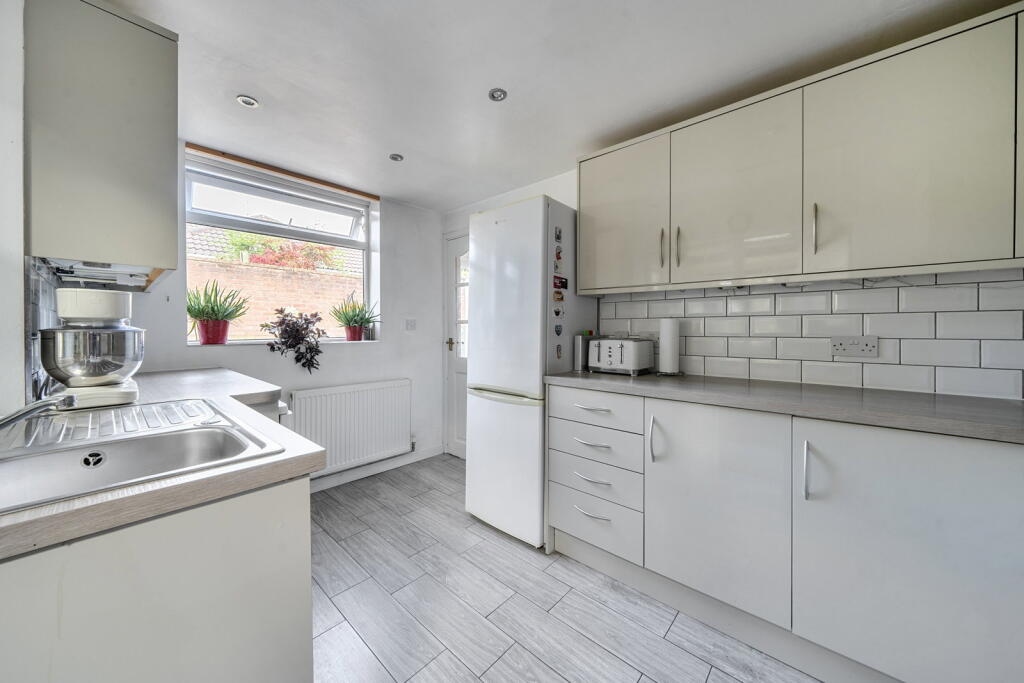 House in Sandwell, West Midlands - More