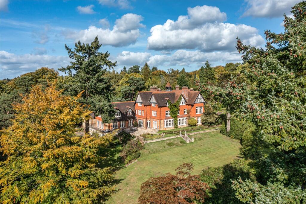 Main image of property: Farnham Lane, Haslemere, Surrey, GU27