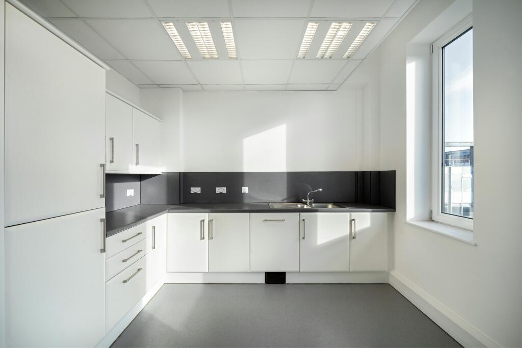291-299BoroughHighSt-19-4thflr.jpg