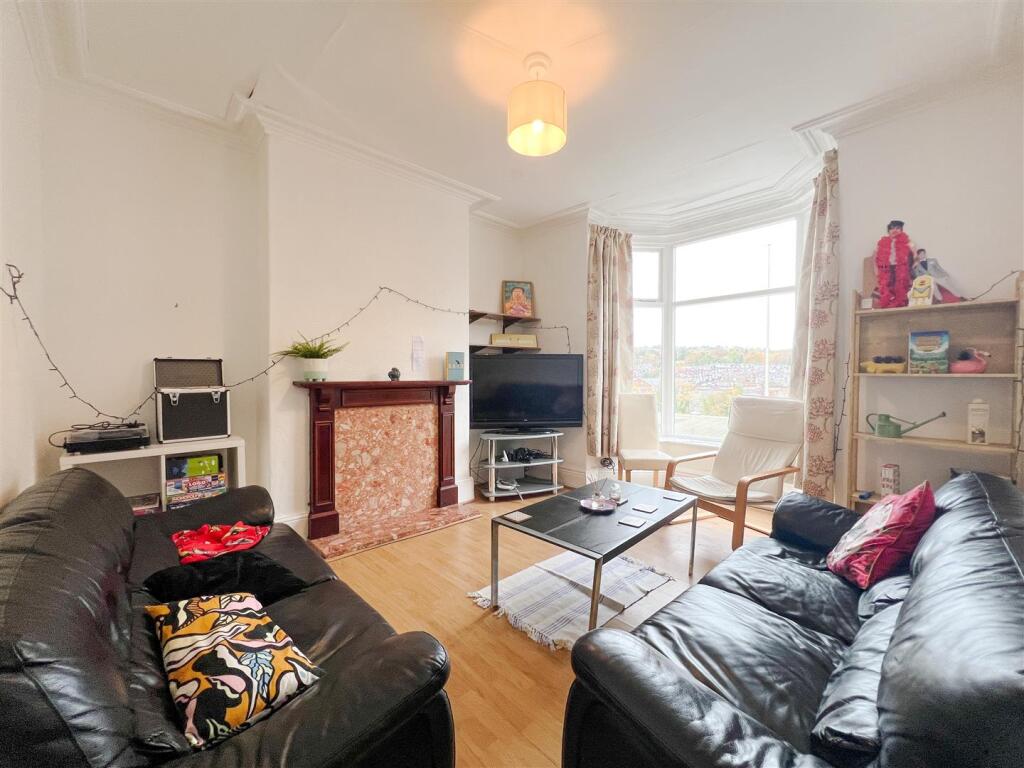 House in Sheffield, Sharrow Vale, Sharrow - View 4
