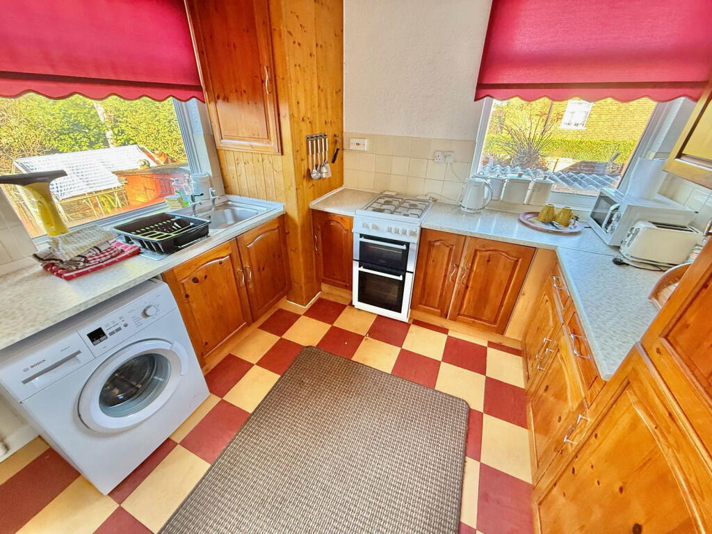 Shaw Road, Coseley - More