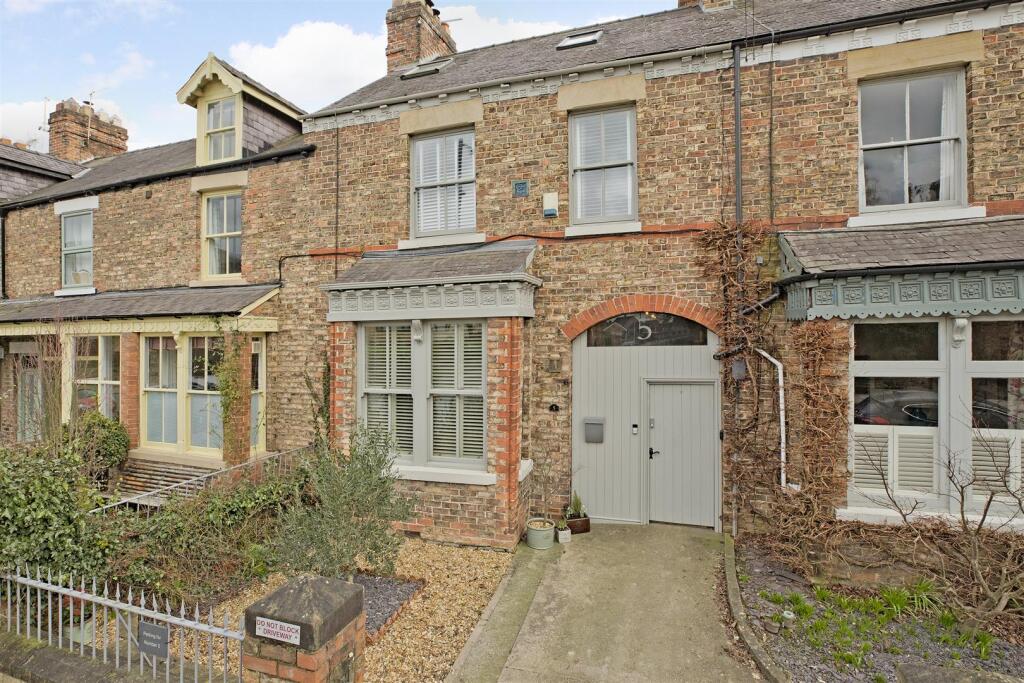 Main image of property: 5 Orchard Terrace, Boroughbridge, York