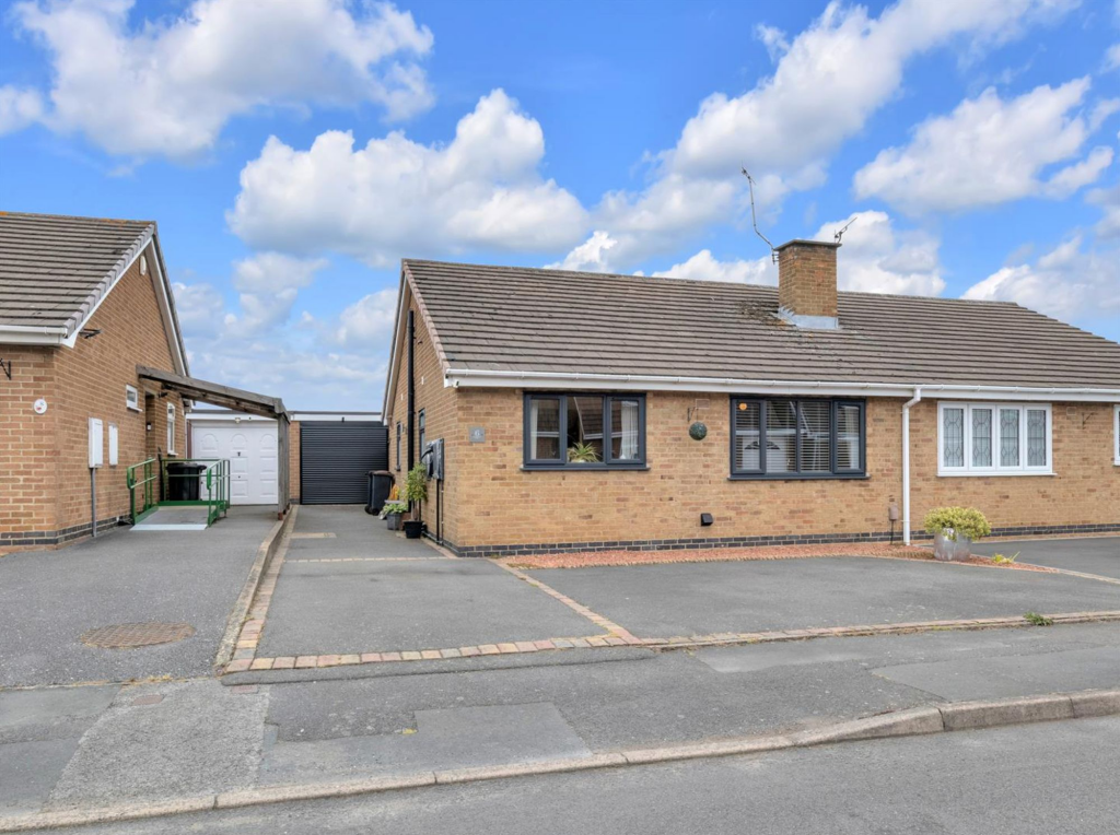 House in North West Leicestershire, Sinope, Ravenstone