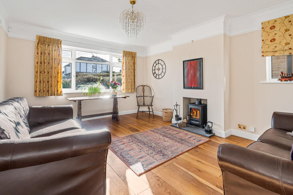 Crabtree Lane, Harpenden, Hertfordshire, AL5 photo 2