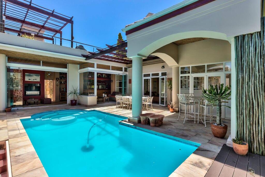 Main image of property: Western Cape, Hout Bay