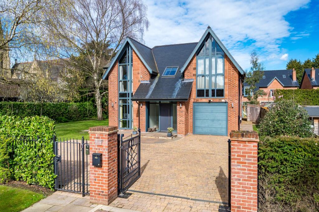 Main image of property: Bloomesbury Avenue, Didsbury, Manchester, M20