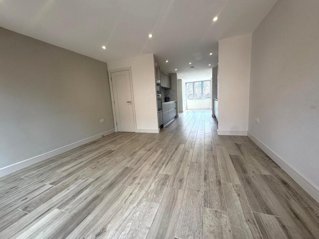 House in Ipswich - View 4