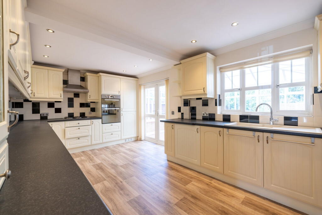 House in Fenland, Elm - View 5