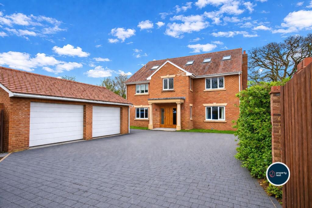 Main image of property: White Rose, Eversley