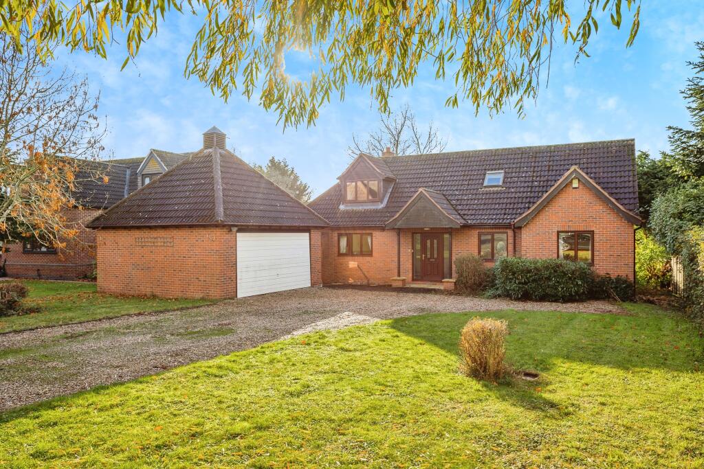 4-bed detached on Grantham Road, Nottingham, NG13, £495,000