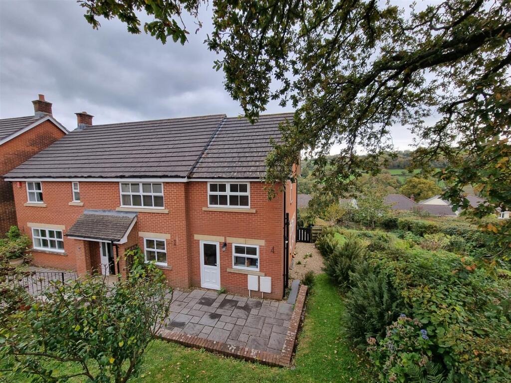 House in Launceston, St Stephens - View 3