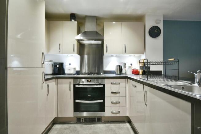 Littlemoss Close, Audenshaw, M34 5US photo 4