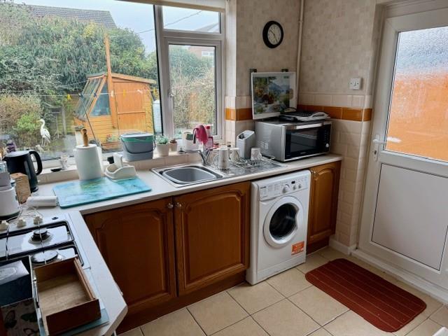 House in Kettering, Ise Lodge - More