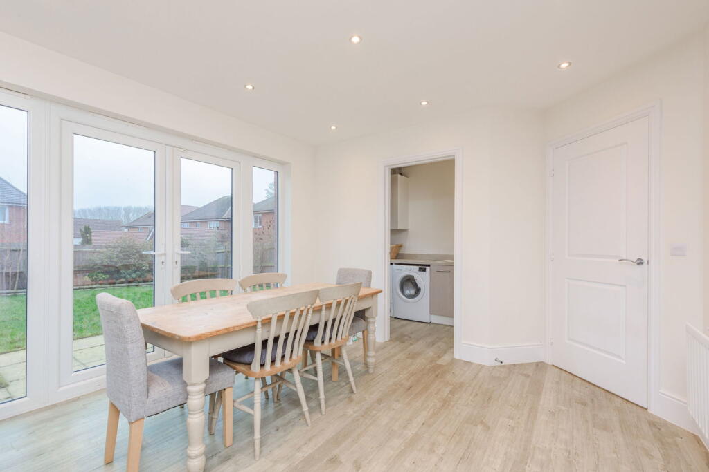 Additional image 5 of Alstonefield Close, Amington Garden Village