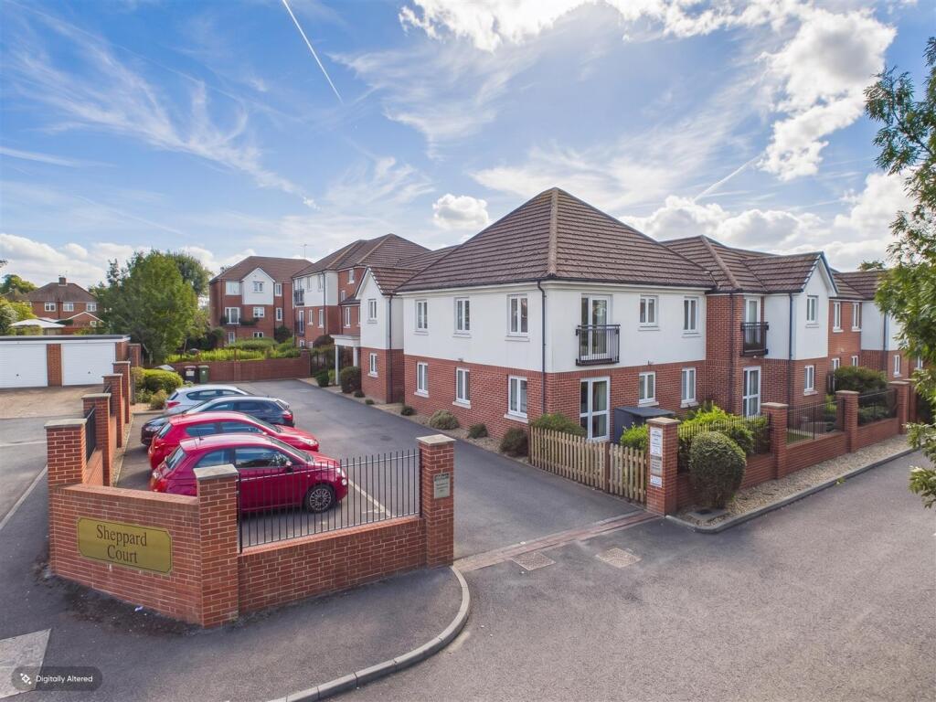 Sheppard Court, Tilehurst, Reading photo 2