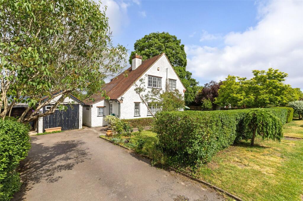 Main image of property: St Marys Way, Chalfont St. Peter, Gerrards Cross, Buckinghamshire, SL9