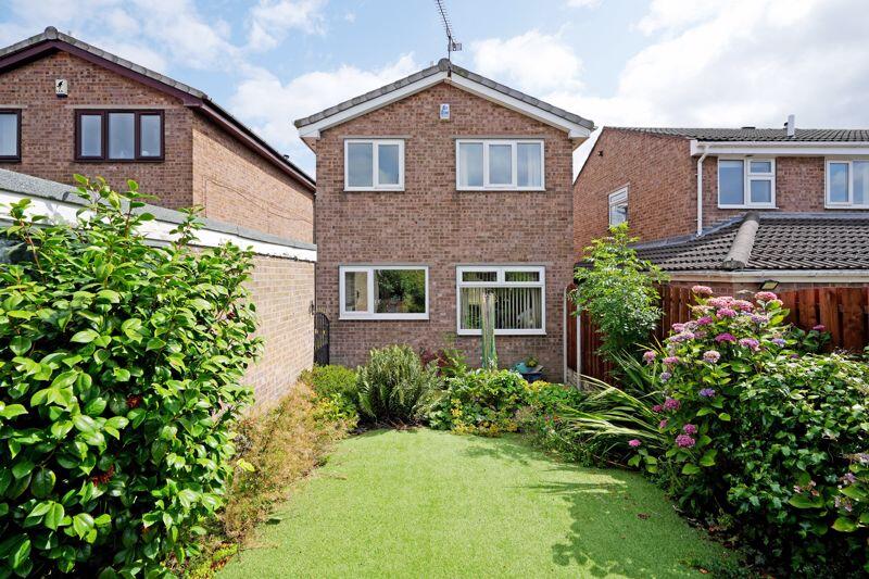 3-bed detached on Parsley Hay Road, Handsworth, Sheffield, £235,000