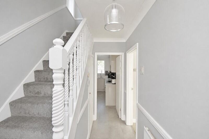 House in London - View 4
