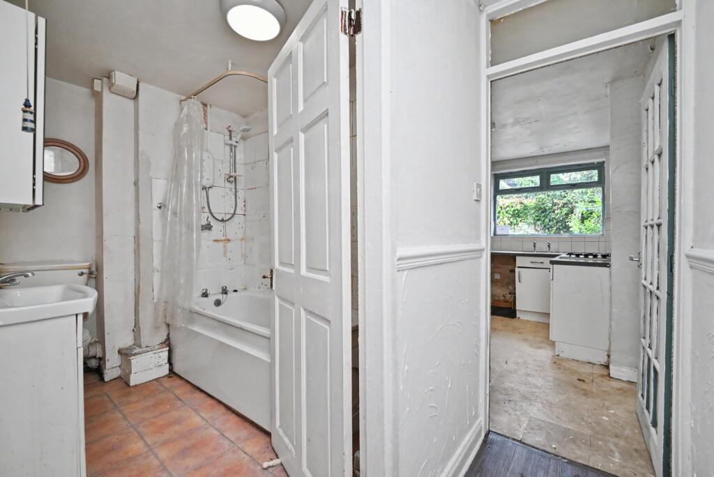 House in Walsall, The Flatts - View 3