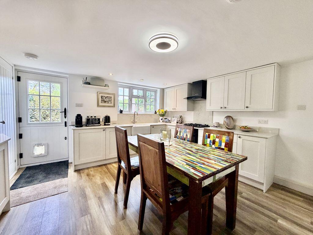 House in Hemel Hempstead - More