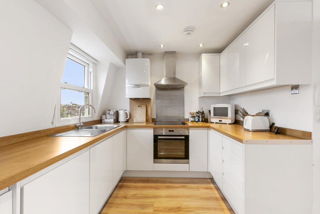 Apartment in London - View 2