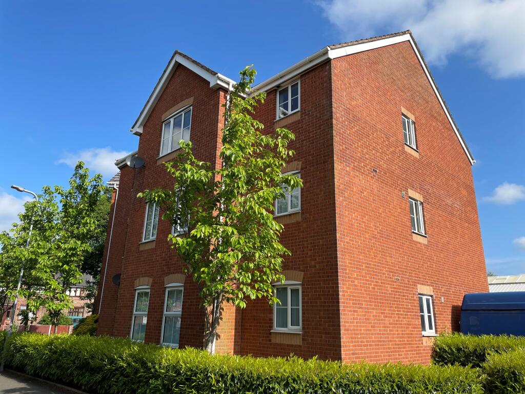 Main image of property: Ashtons Green Drive, St Helens WA9 2AP