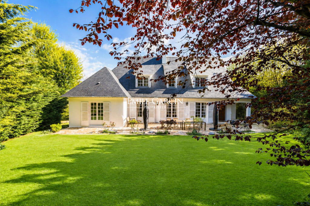 Main image of property: Paris-Isle of France, Yvelines, Marly-le-Roi