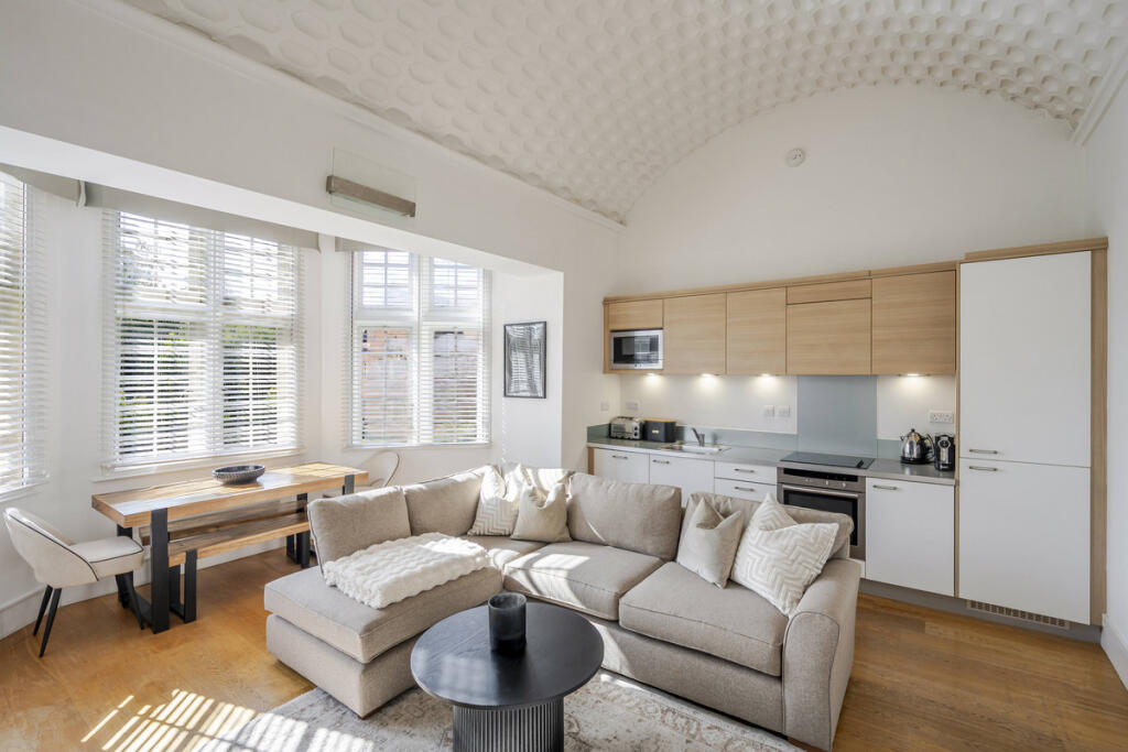 Main image of property: The Galleries, Brentwood, CM14