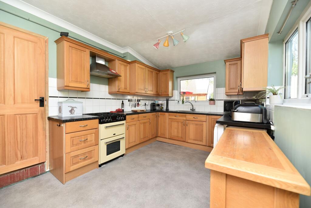 House in Peterborough - View 5