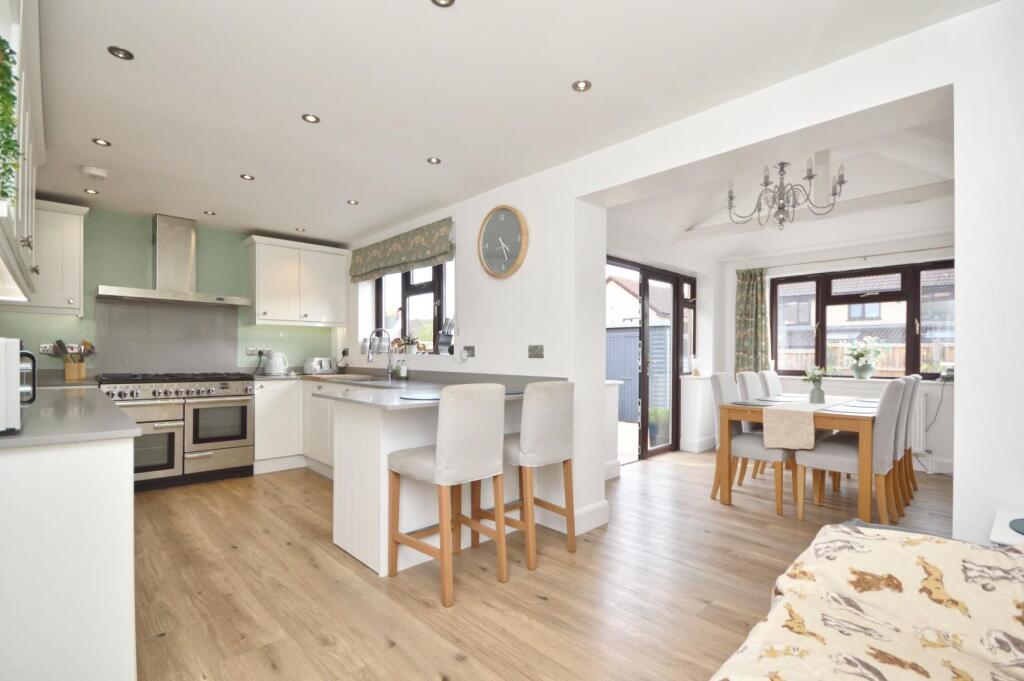 House in Kingswood, Hanham - View 2
