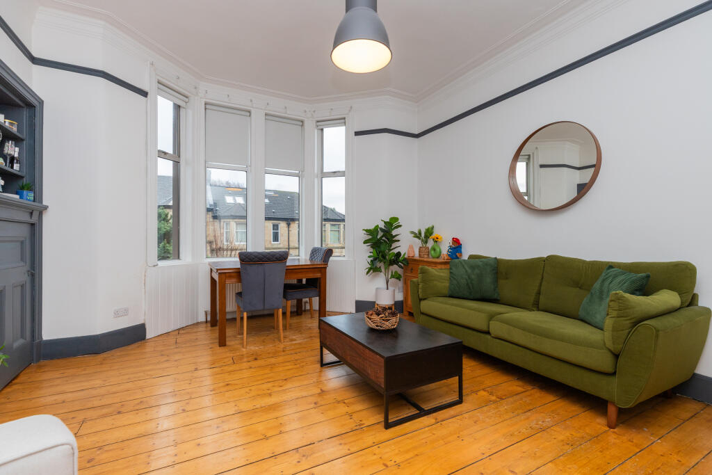 Apartment in Paisley, Renfrewshire - View 4