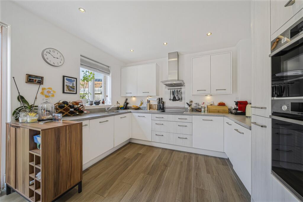 House in Dartford - View 4