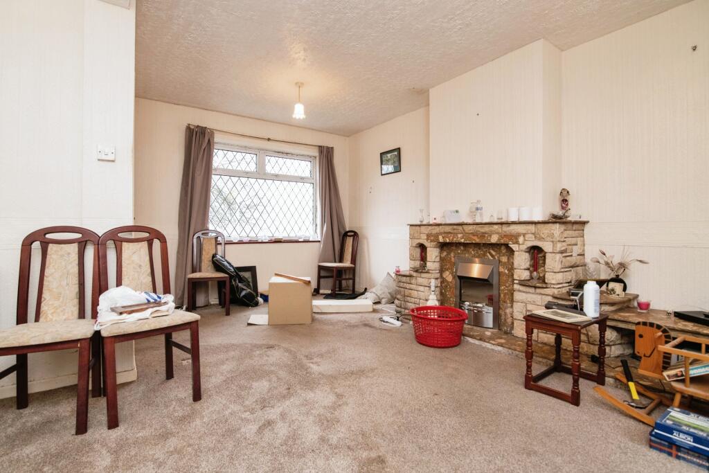Highview Street, Dudley, DY2 photo 2