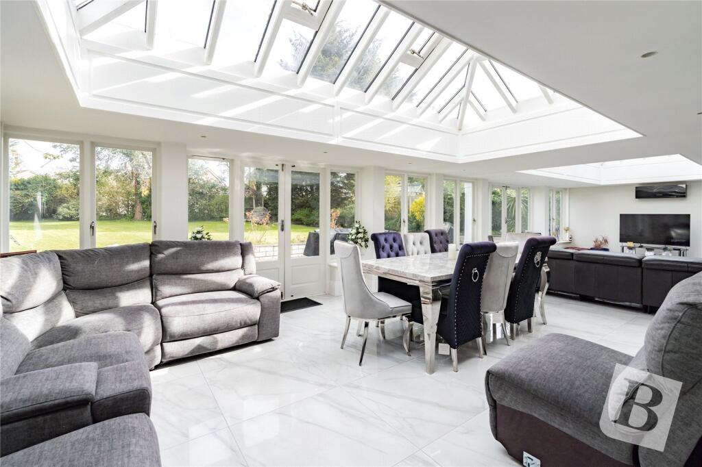 House in London - View 5