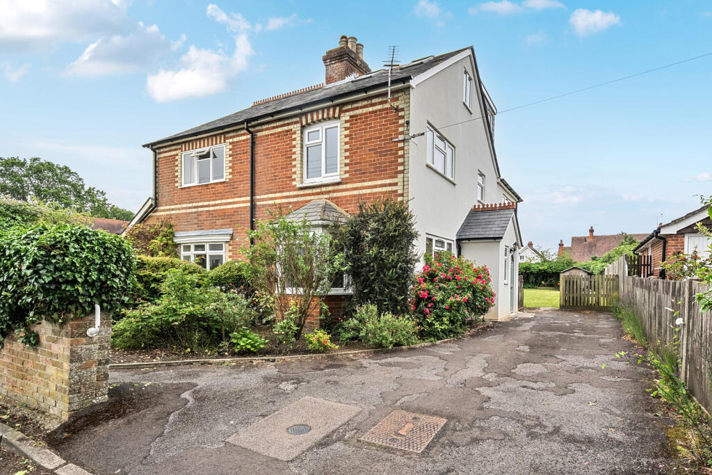 Main image of property: Broadwell Road, Wrecclesham, Farnham, GU10