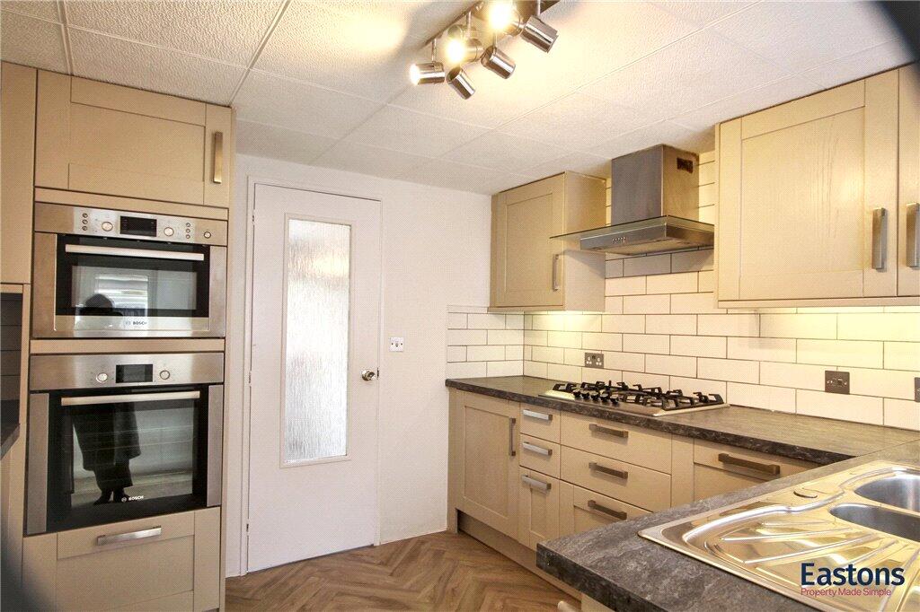 Riverhill Gardens, Worcester Park, KT4 photo 4