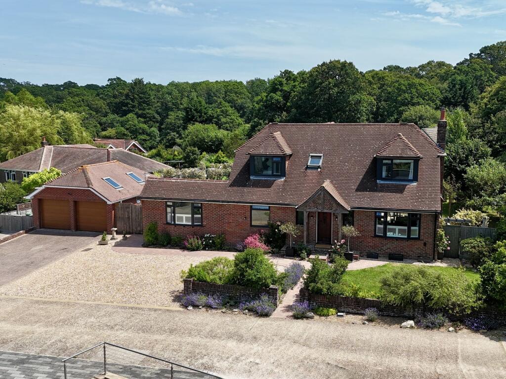 House in Ryde, Wootton Bridge - View 3