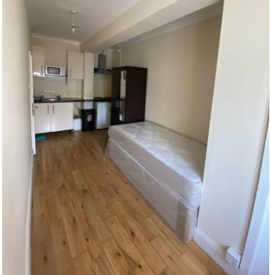 Studio apartment for rent